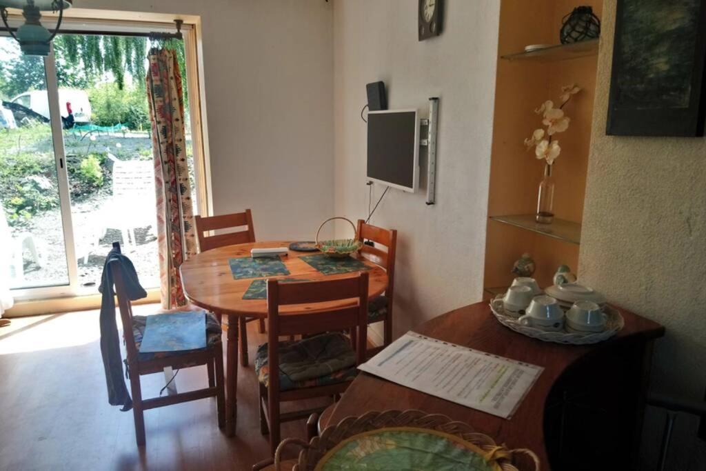 De La Campagne Au Mont-Saint-Michel Villa Pontorson Ngoại thất bức ảnh