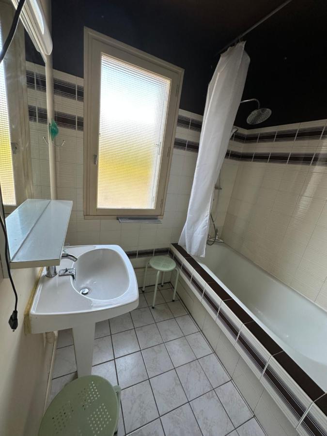 De La Campagne Au Mont-Saint-Michel Villa Pontorson Ngoại thất bức ảnh
